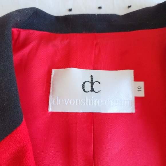 Women's Devonshire Cream 100% Wool Blazer in Red with Black Accents, Size 10 - Picture 2 of 7
